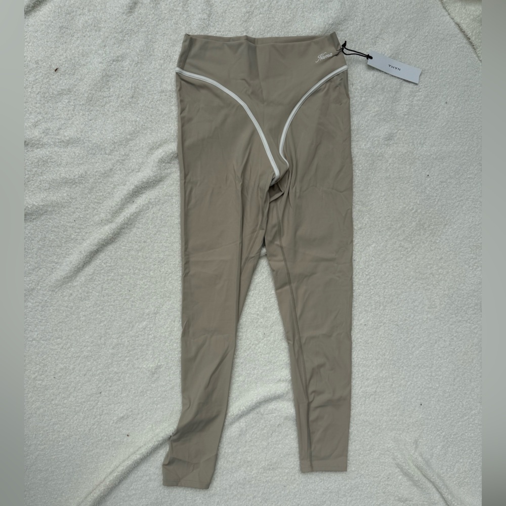 Nama Talula High-Waist Beige Leggings with Contrast Trim
